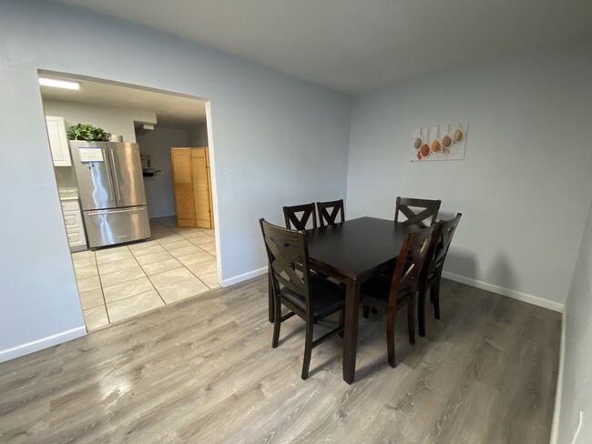 Dining Room - 4234 E Western Dr