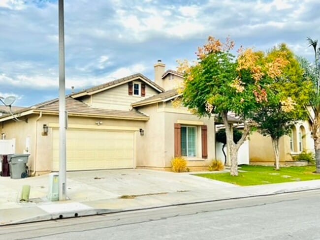 Primary Photo - MOVE-IN READY RENTAL – AVAILABLE NOW!