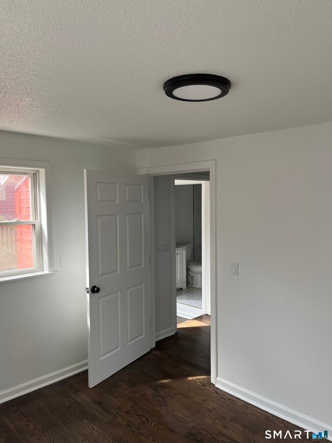 Building Photo - 52 Pearl St