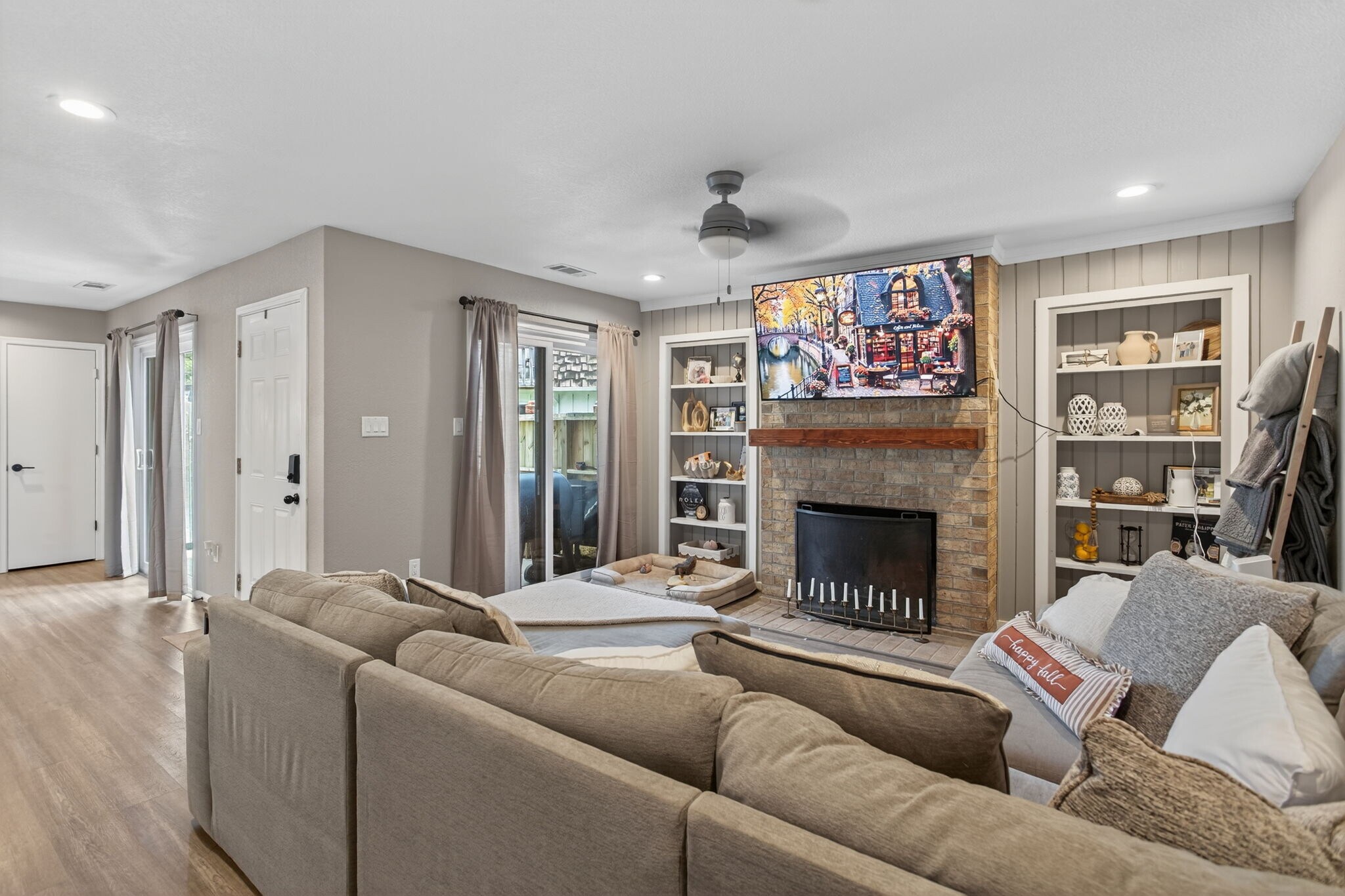 Building Photo - 1737 Ocean Bay Dr