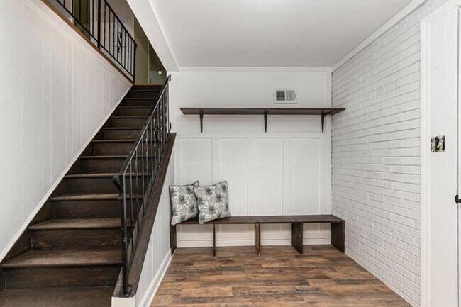 Building Photo - 3181 Pennington Cir SW