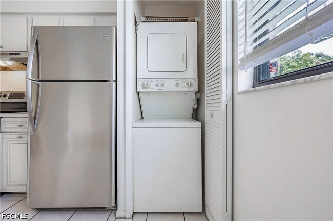 Building Photo - 4777 Orange Grove Blvd