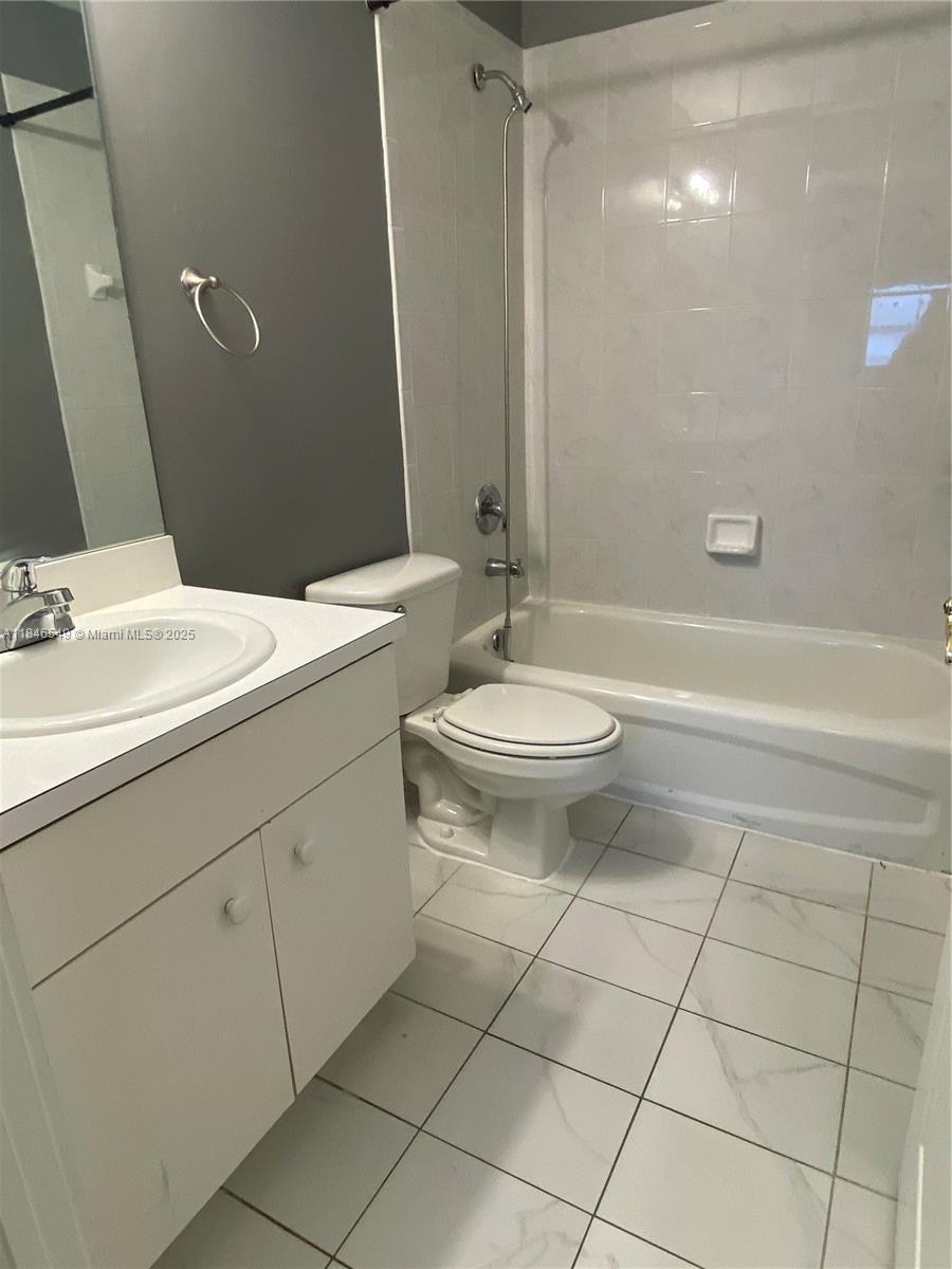 Building Photo - 12854 SW 49th Ct