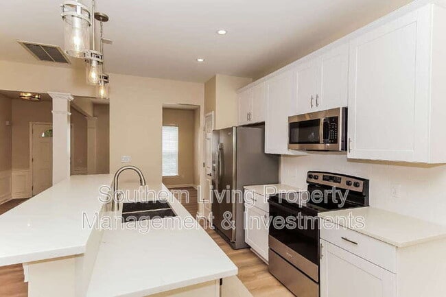 Building Photo - 8803 Ormeau Dr