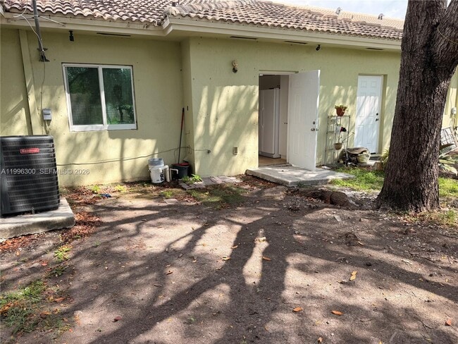 Building Photo - 13264 Old Biscayne Dr