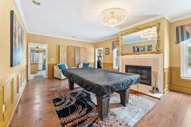 Building Photo - 4101 Lakeland Hills Dr