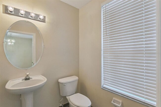 Building Photo - 6215 S Chickasaw Trail