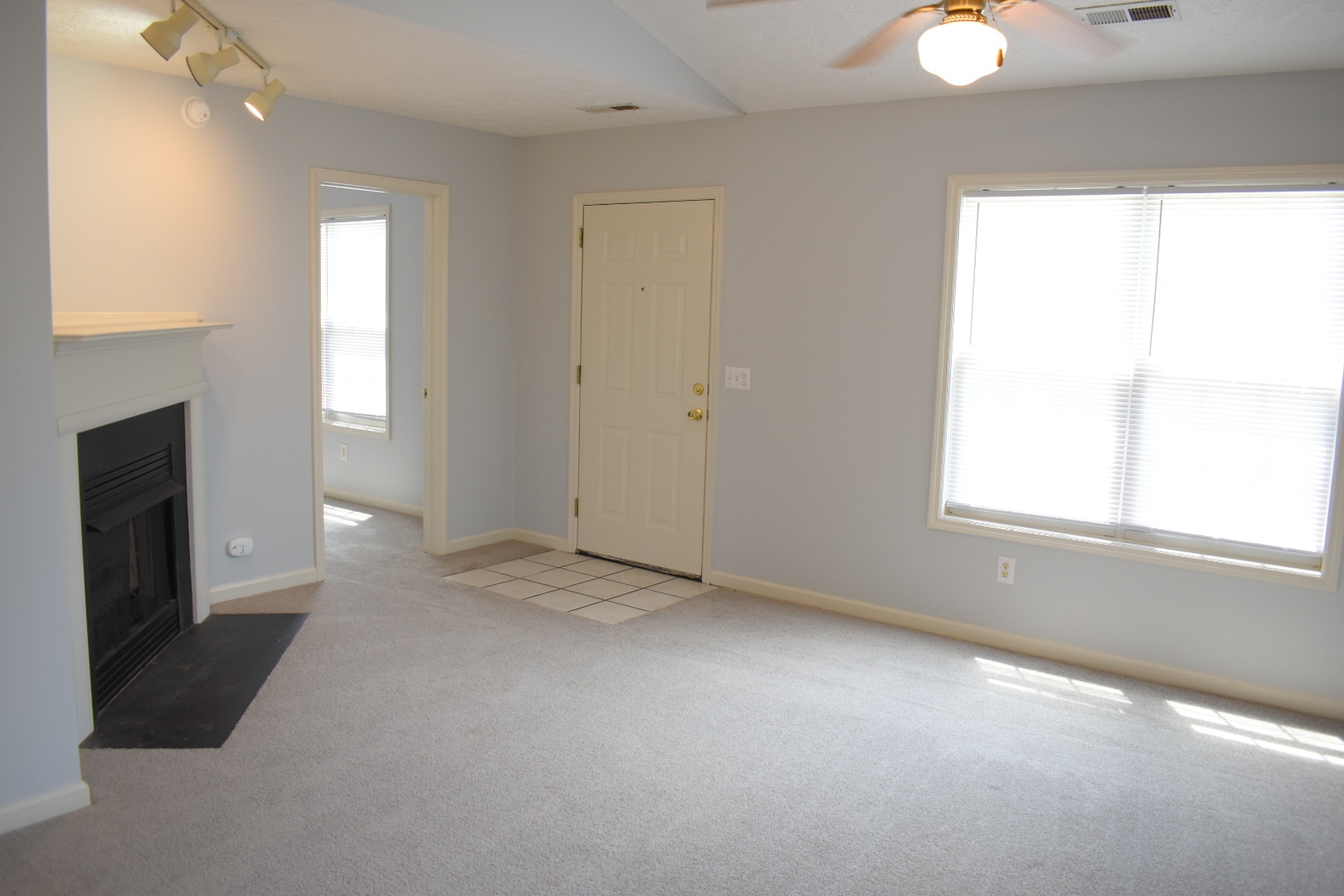 Building Photo - 6923 Alamosa Dr
