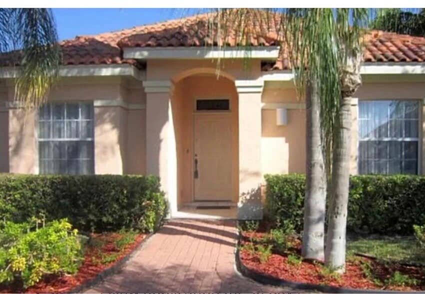 Building Photo - 133 E Yucca Ave