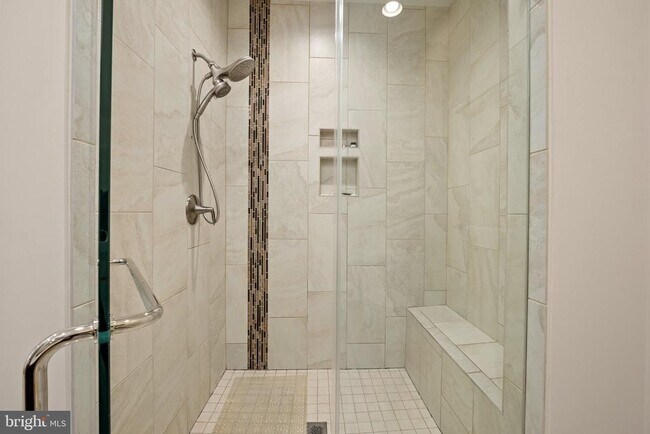 Building Photo - 5307 Merriam St