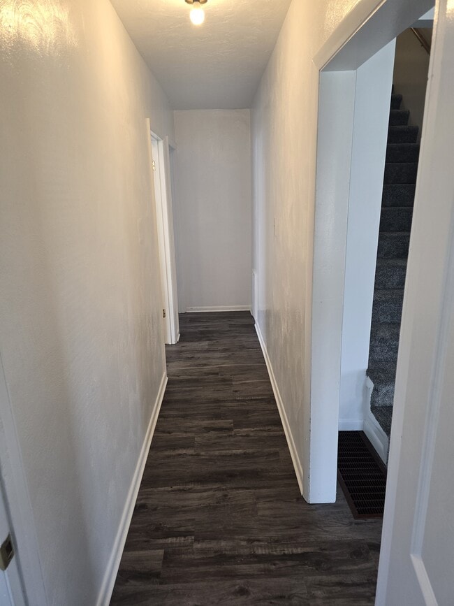 Building Photo - 3508 Forest Ter