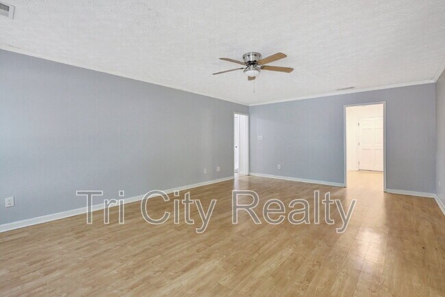 Building Photo - 110 Deer Chase
