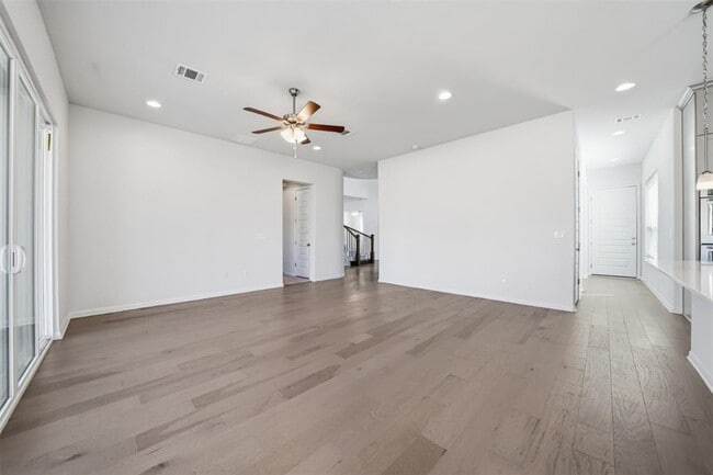 Building Photo - 478 Eclipse Dr