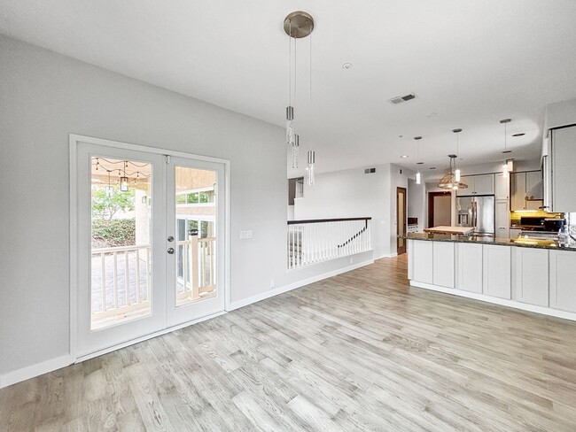 Building Photo - Spacious & Upgraded 4 Bedroom, 3 Bath Home...
