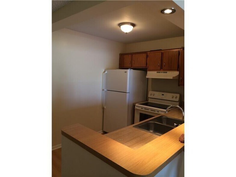 Building Photo - 4273 NW 89th Ave