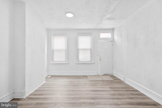 Building Photo - 2423 N Bouvier St