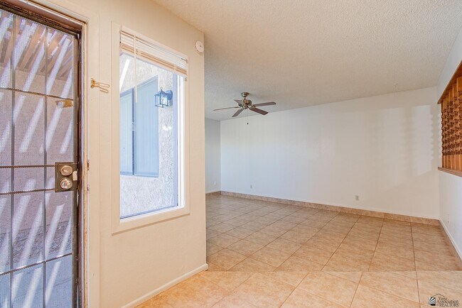 Building Photo - 2650 S Los Amigos Dr