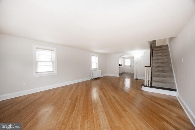 Building Photo - 547 Northbrook Rd