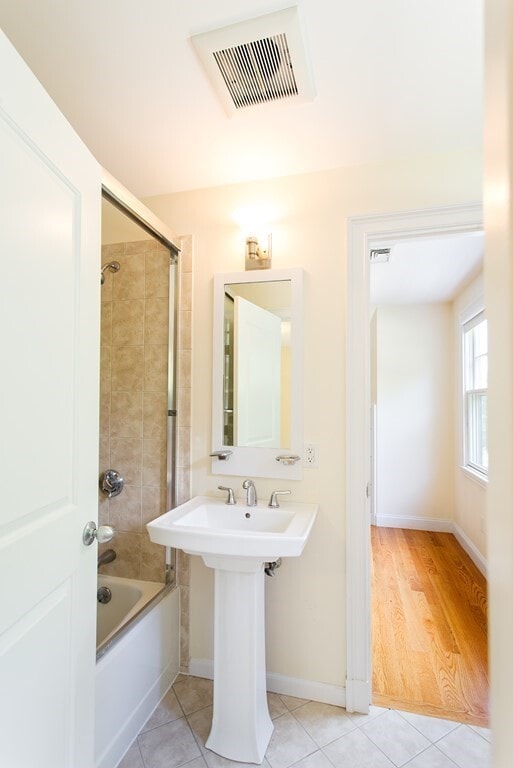 Building Photo - 11 Green St