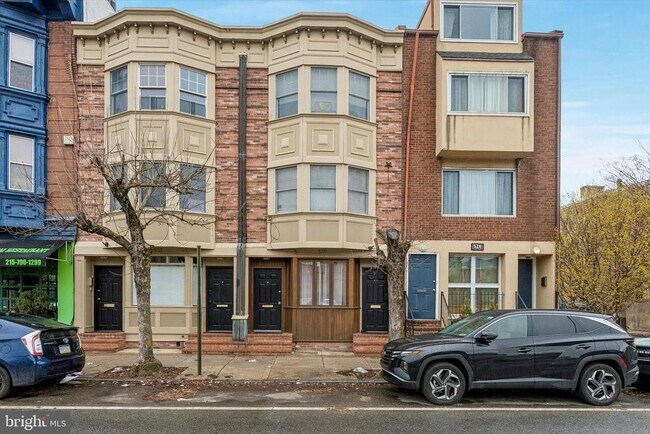 Building Photo - 530 S 15th St