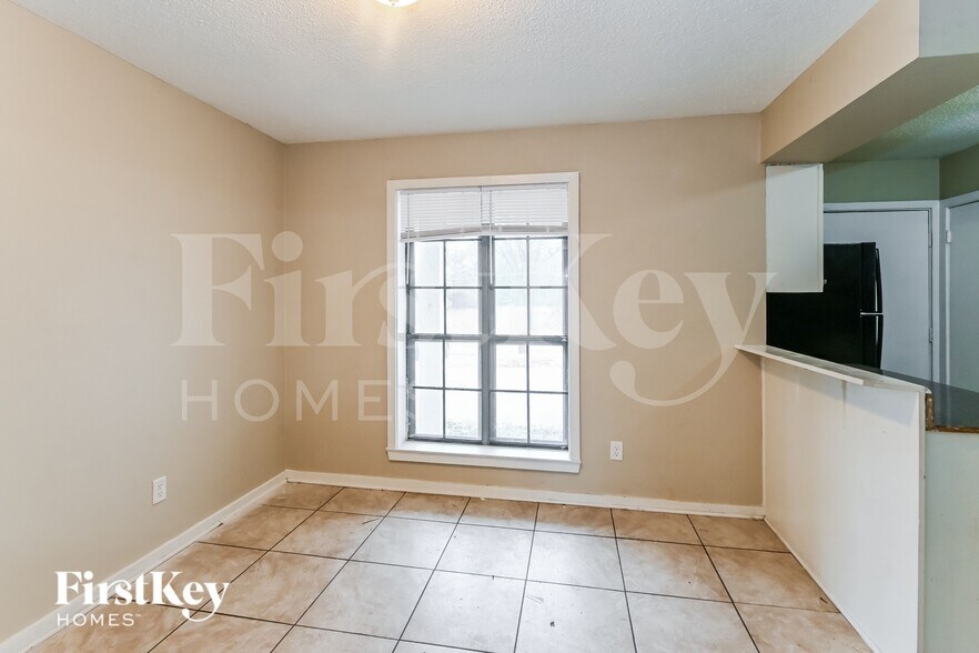 Building Photo - 4266 Crump Rd