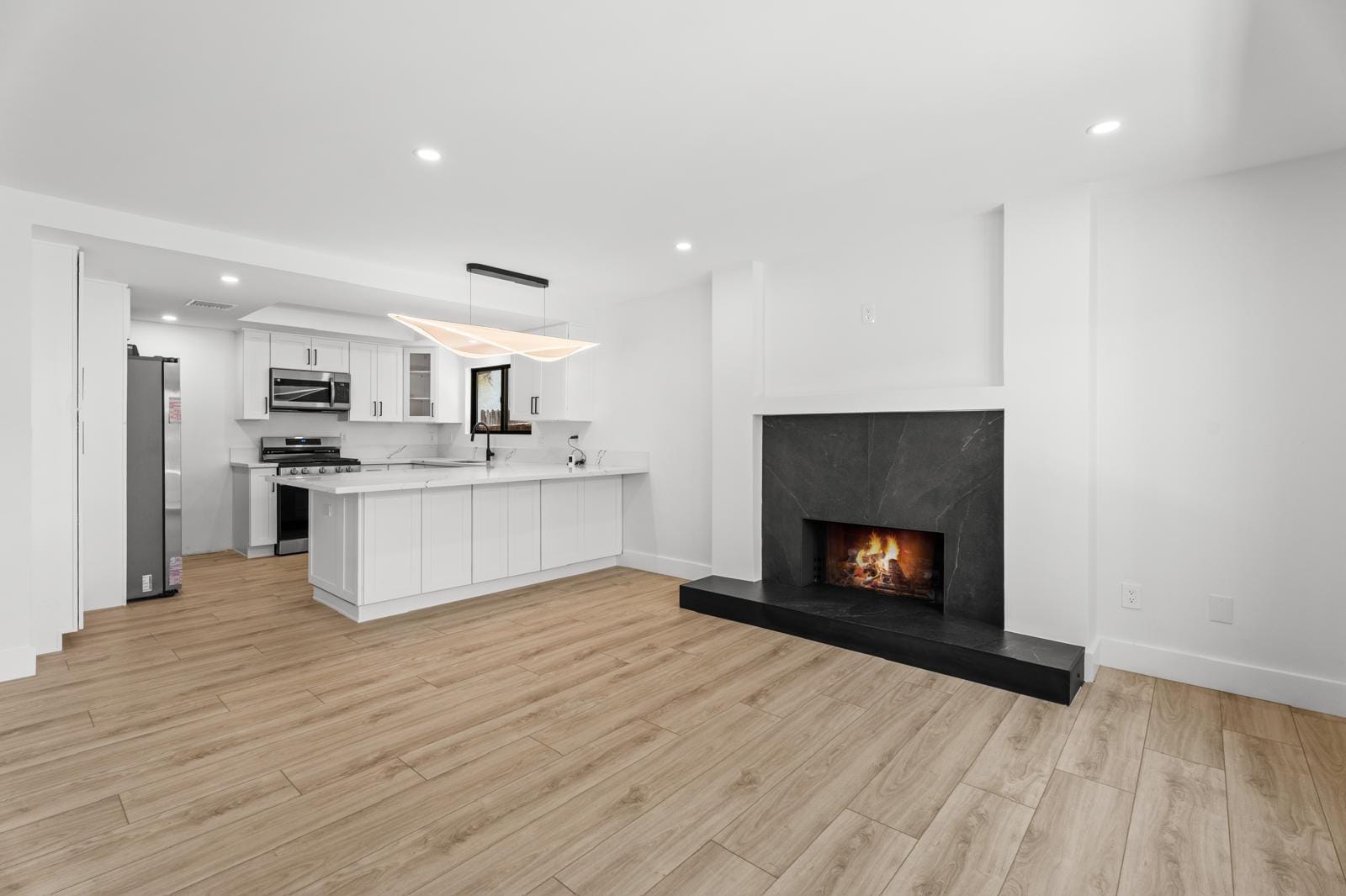 Building Photo - 19701 Blythe St