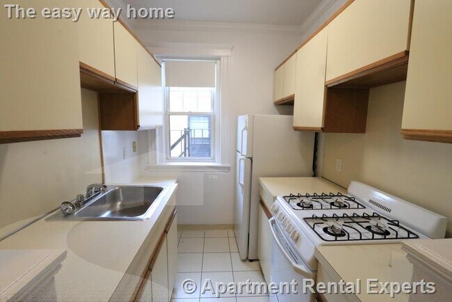 Building Photo - 21 Wendell St