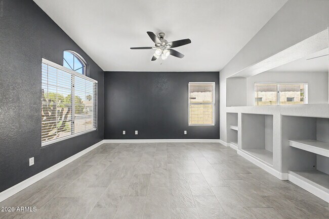Building Photo - 18619 N 40th Pl