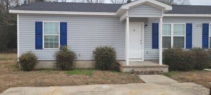 Building Photo - Ronald Pride Duplex