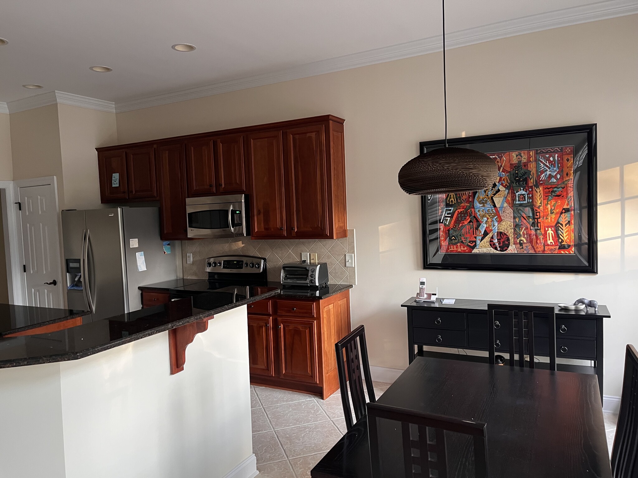 Building Photo - 1012 Bellenden Dr