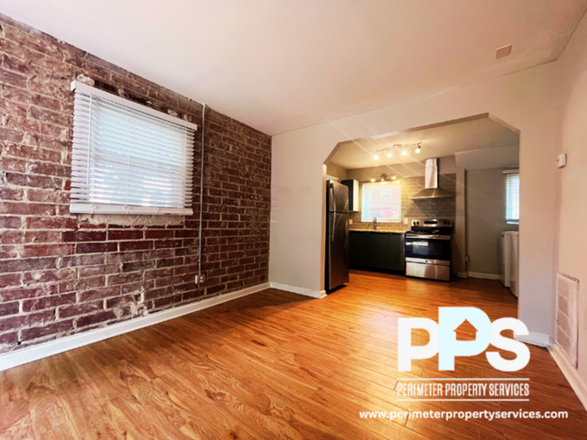Building Photo - 221 Lampkin St NE