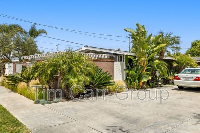 Building Photo - 316 E 21st St