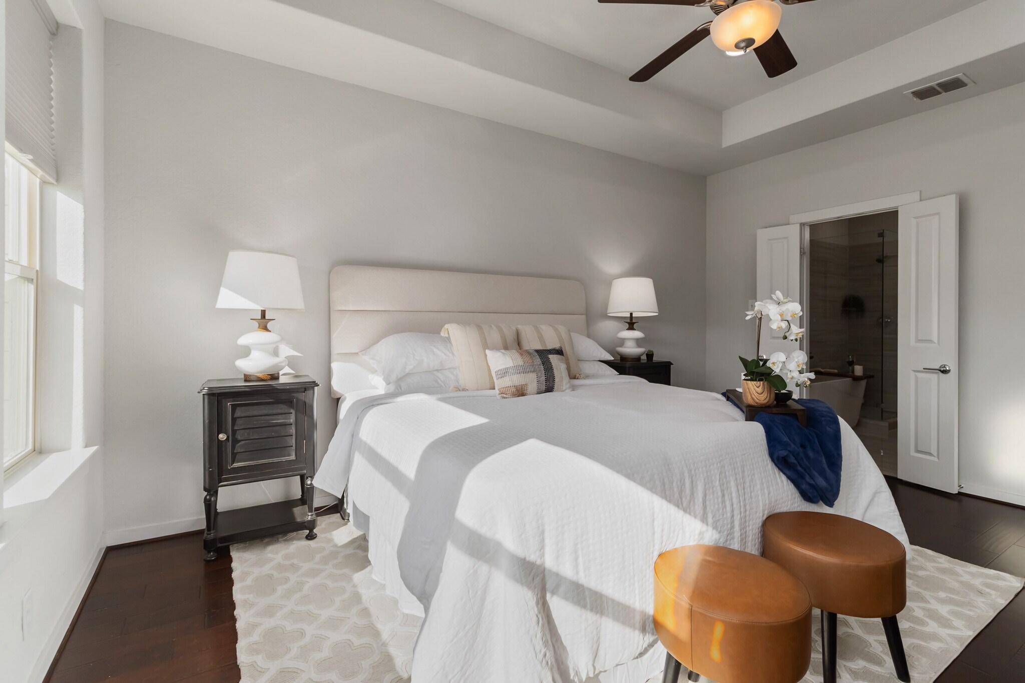 Building Photo - 2104 N Saint Marys St