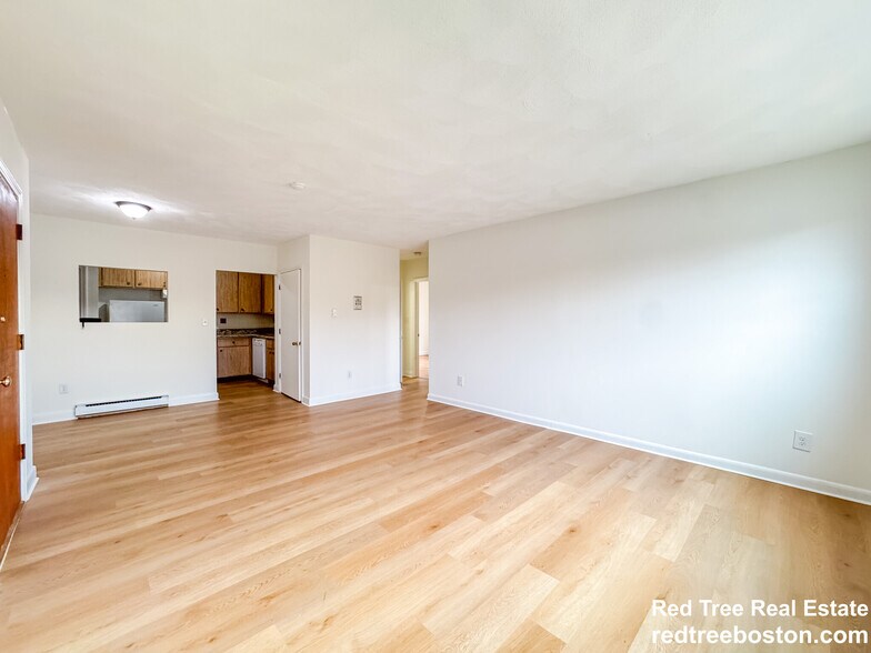 Building Photo - 11 Hodges Ave