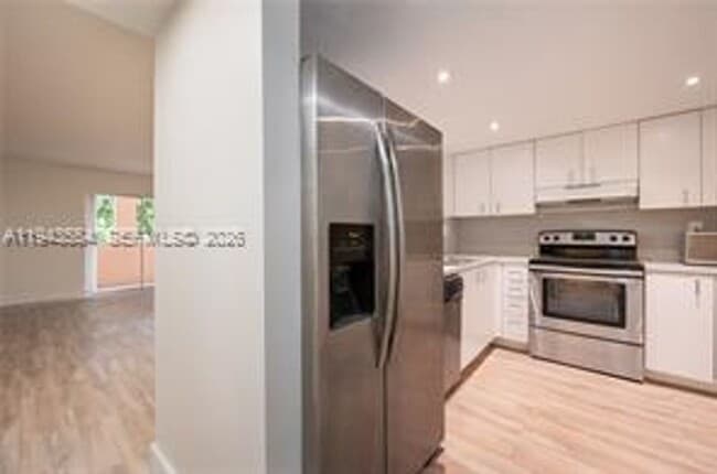 Building Photo - 1 Alhambra Cir