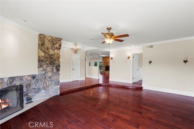 Building Photo - 1011 S Montezuma Way