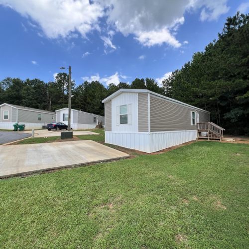 Building Photo - 172 Teasley Ln