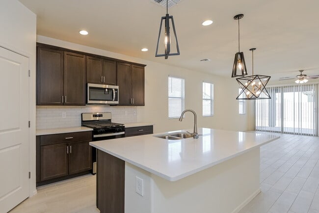 Building Photo - 12174 W Charismatic Dr