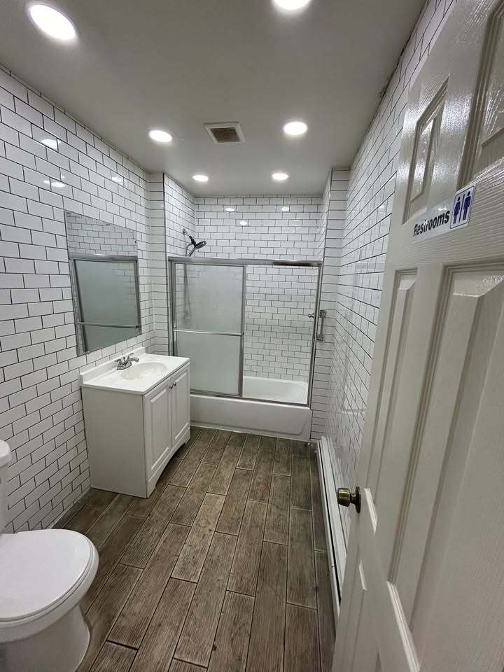 Building Photo - 436 Gregory St