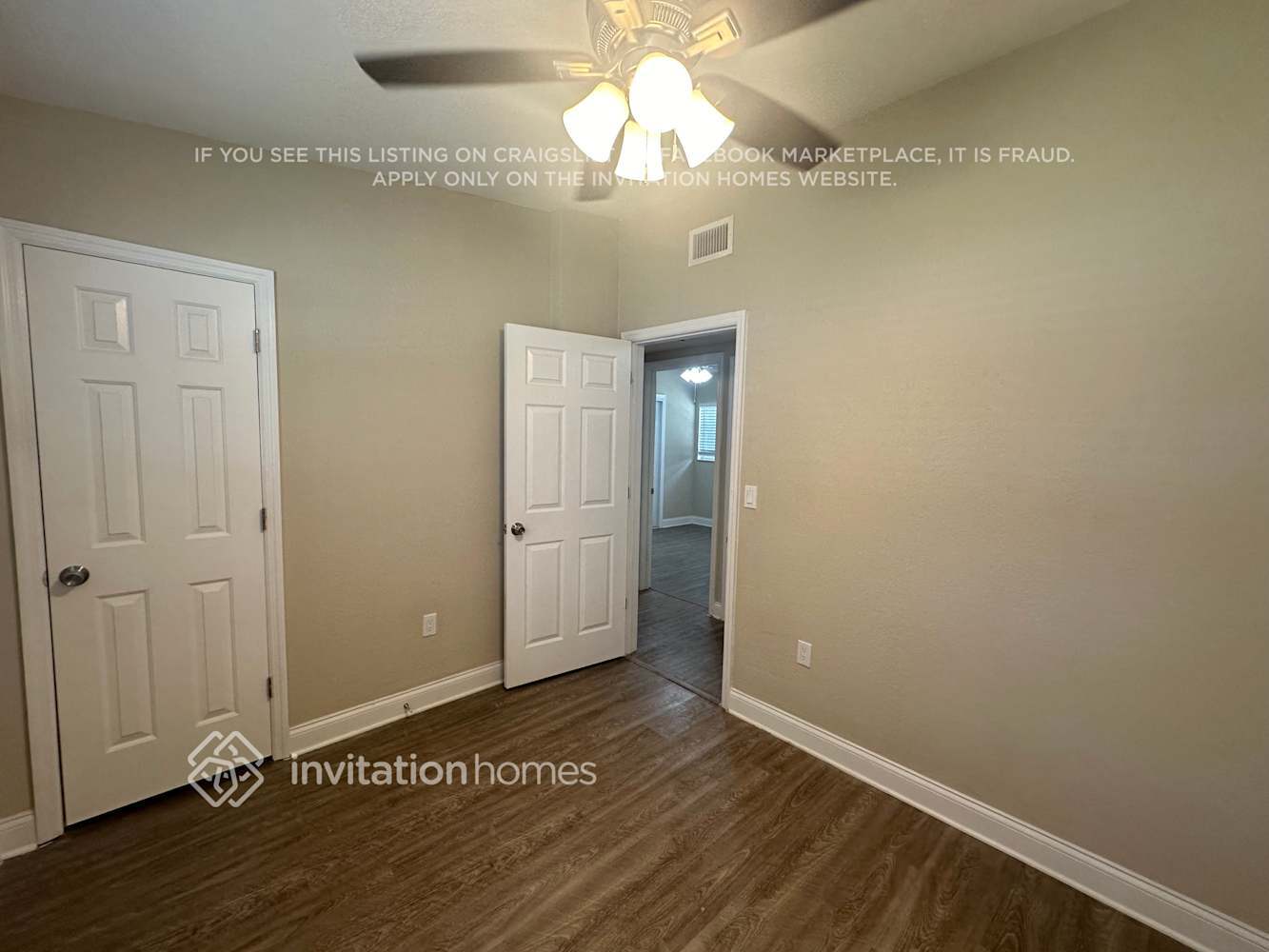 Building Photo - 3621 Sutton Dr