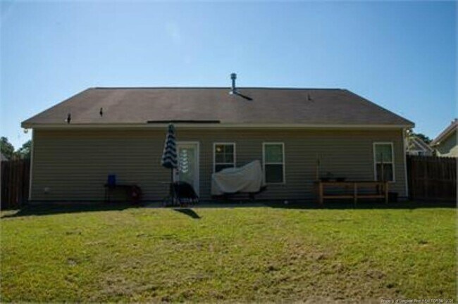 Building Photo - 309 English Oak Dr