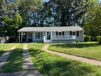 Building Photo - 20 Lenora Dr