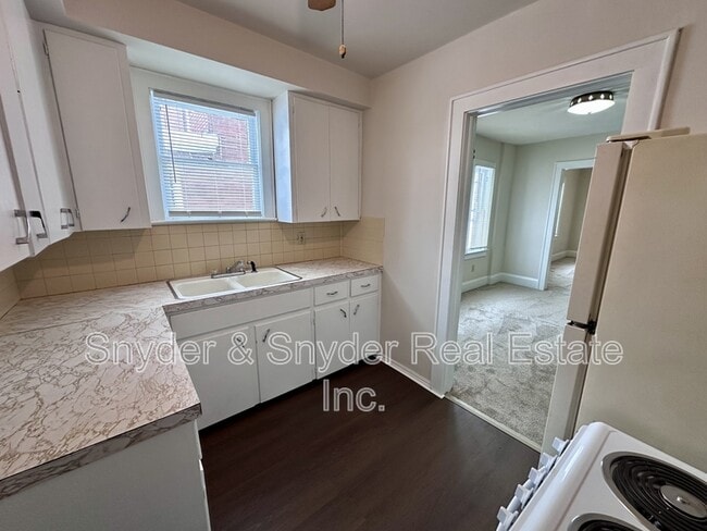 Building Photo - 2052 16th St SW