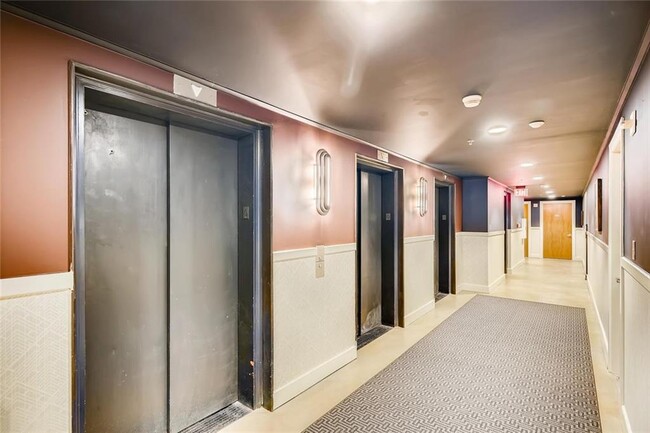 Building Photo - 710 Colorado St