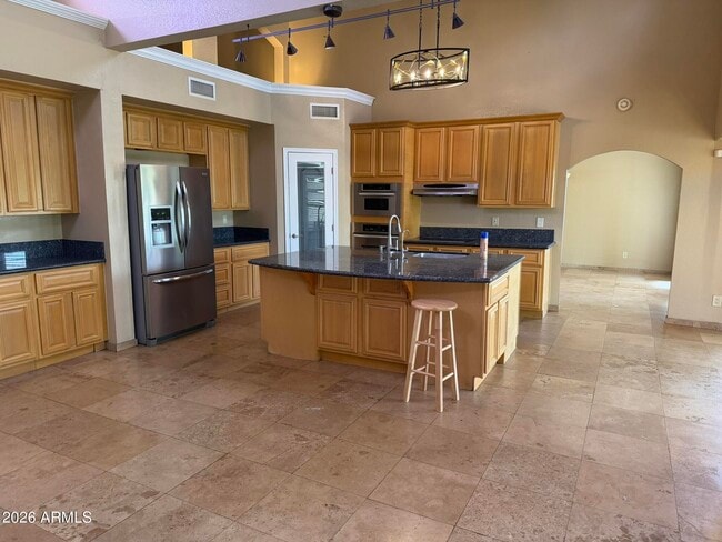 Building Photo - 8377 E Thoroughbred Trail