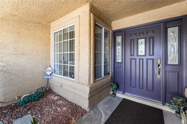 Building Photo - 8628 Highacre Dr