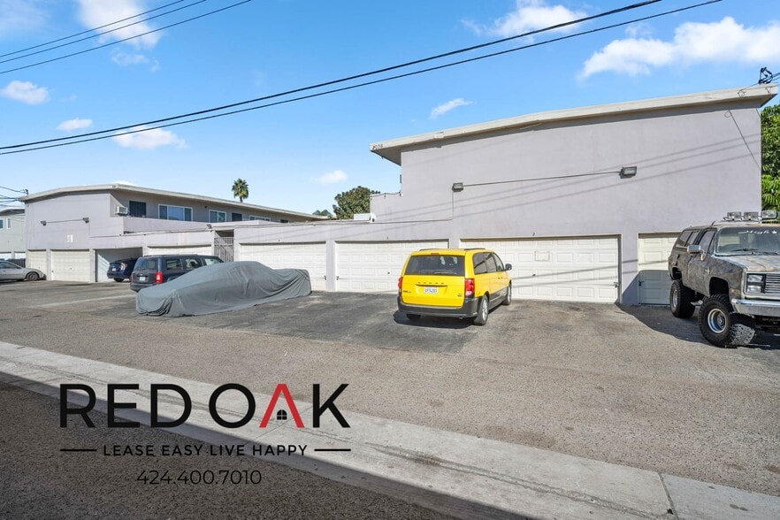 Building Photo - 2036 E Whiting Ave