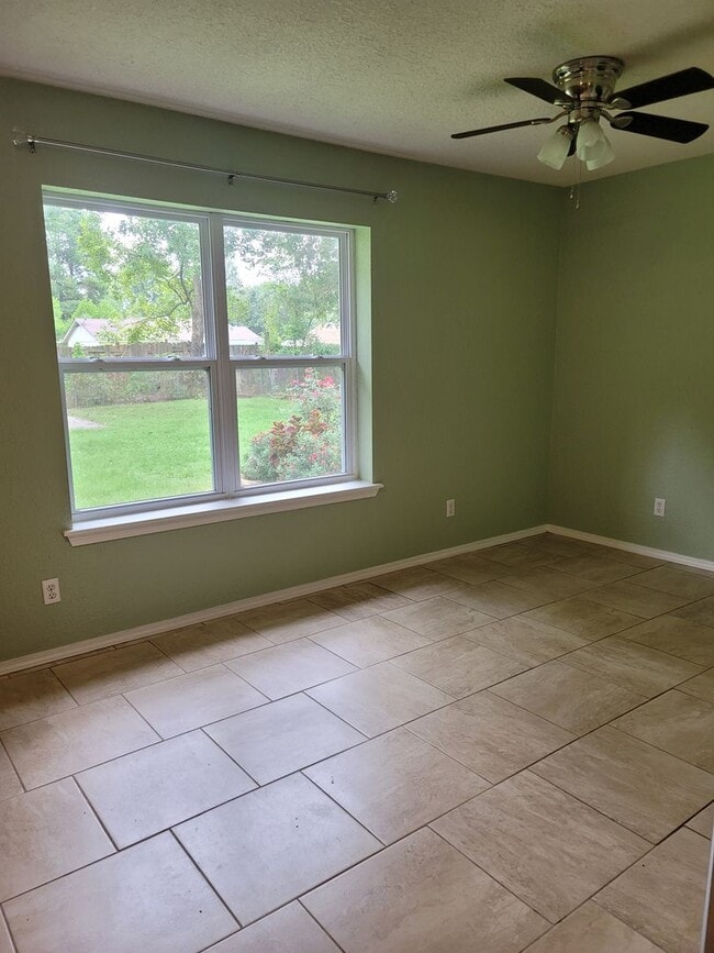 Building Photo - 1028 Chitwood St