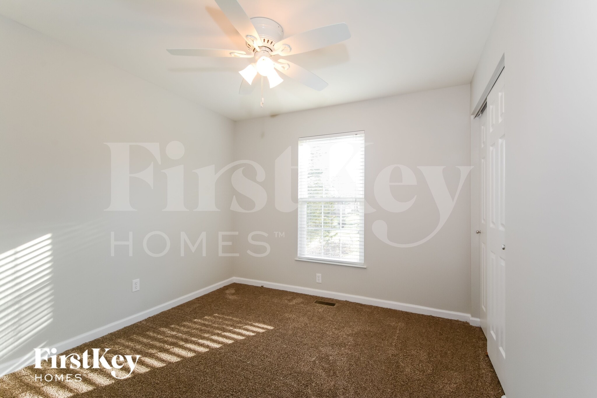 Building Photo - 1203 Del Haven Dr