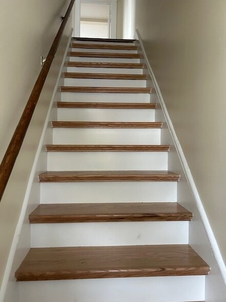 Building Photo - 18 Willard St